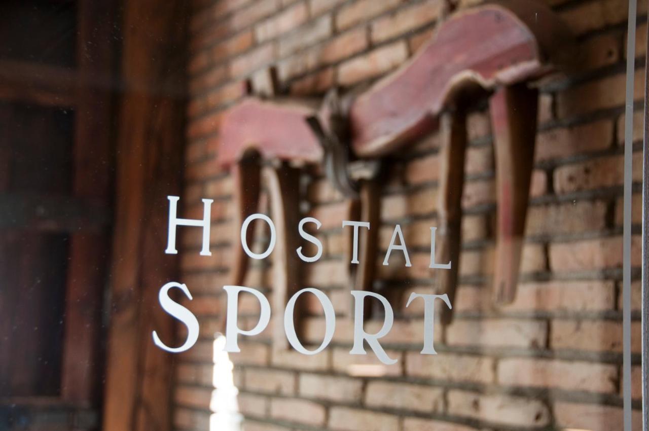Hotel-Hostal Sport Falset Exteriör bild